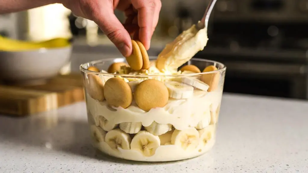 5 STEP for banana pudding with Nilla Wafers