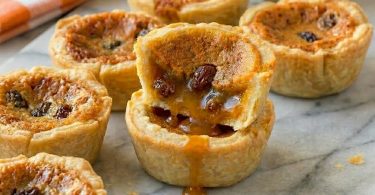Best Classic Canadian Butter Tarts (Rich, Gooey & Buttery)