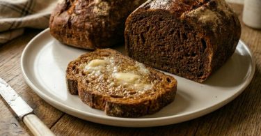 Newfoundland Molasses Sweet Bread (Soft, Rich & Traditional)
